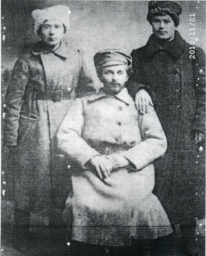 Члены Ревкома Кустанайского уезда, избранный в 1917 году в городе Кустанае.